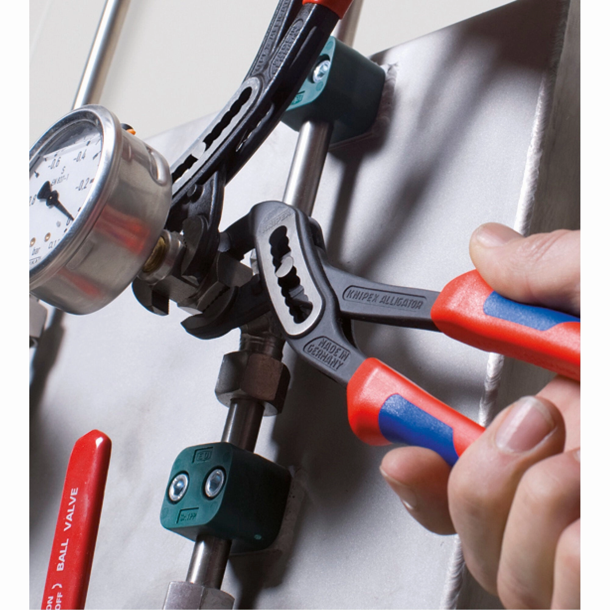 Knipex 88 02 250 T BKA 10" Alligator Water Pump Pliers-Tethered Attachment