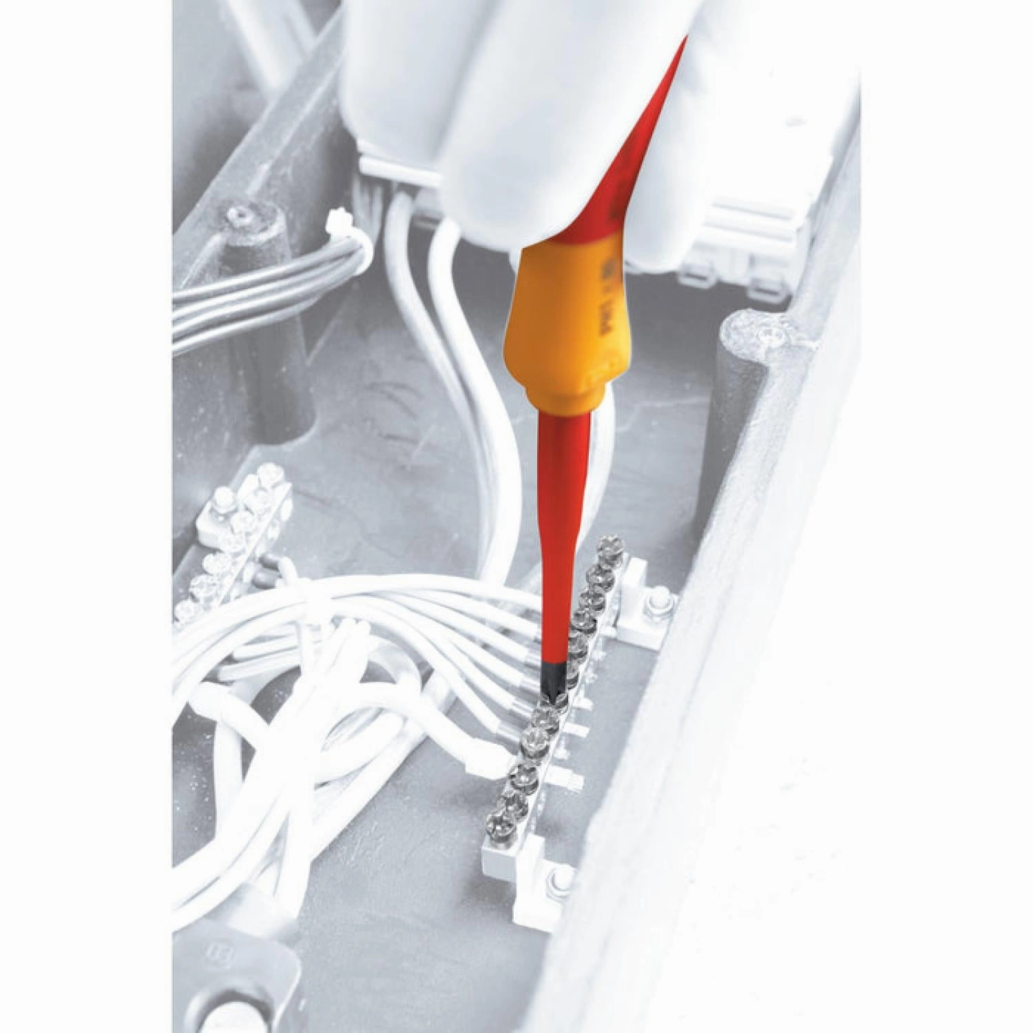 Wiha Tools 32198 11 Piece Insulated SlimLine Screwdriver Set