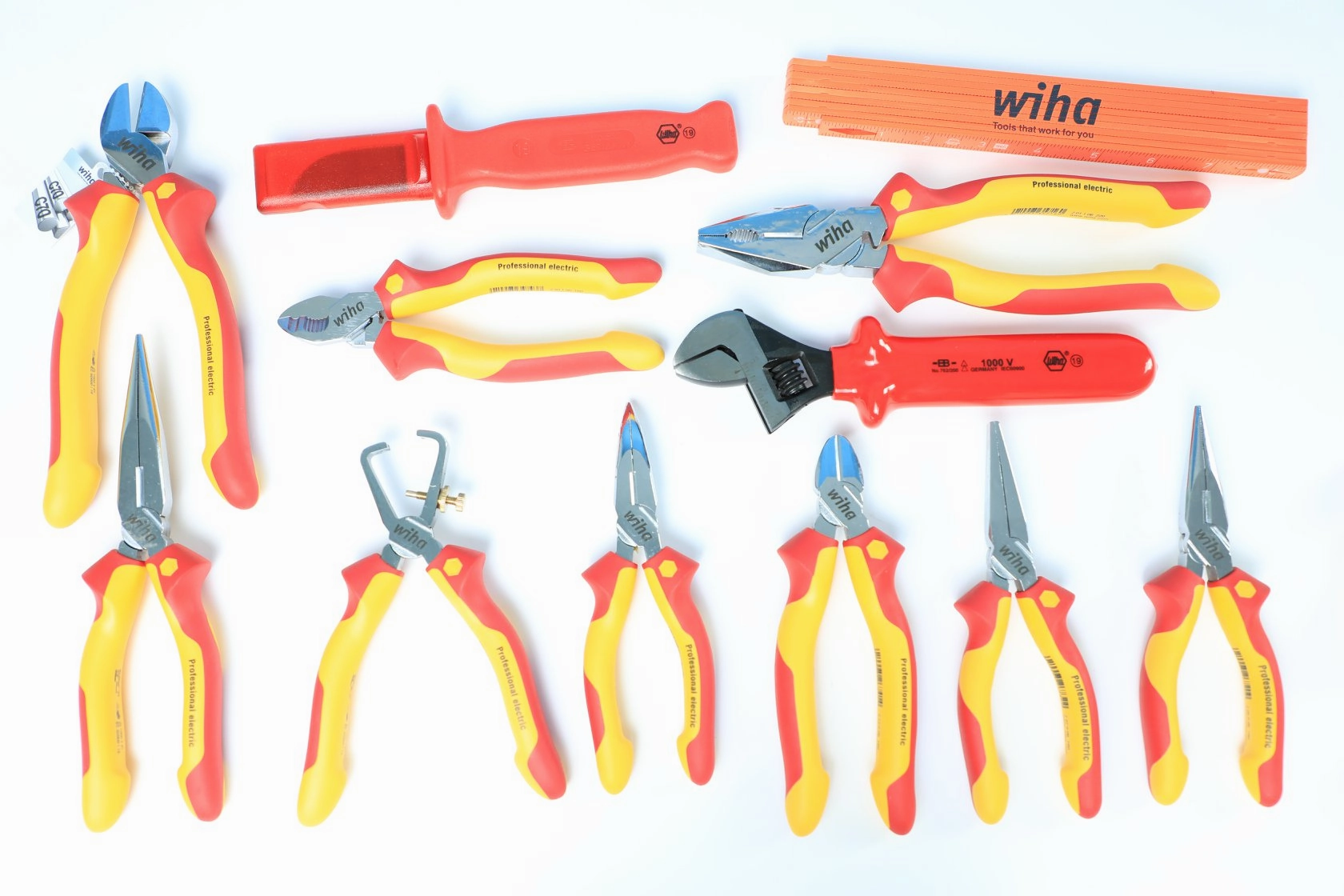 Wiha Tools 32800 80 Piece Master Electrician's Insulated Tools Set In Rolling Hard Case